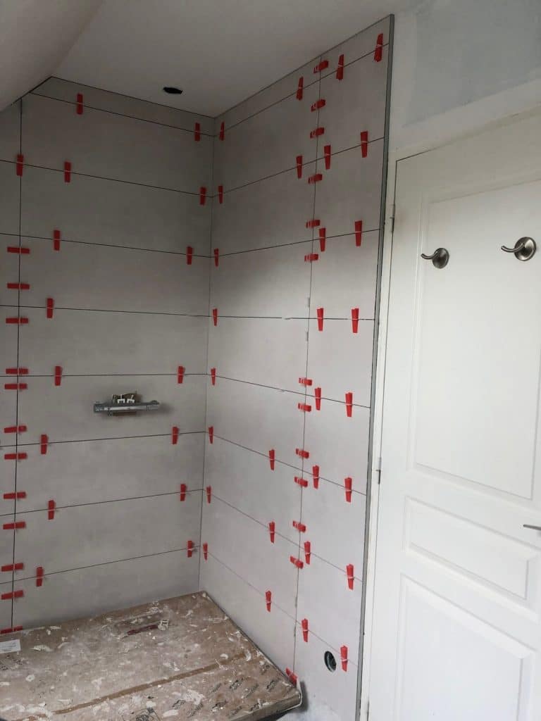 Remplacement d'une baignoire par une douche