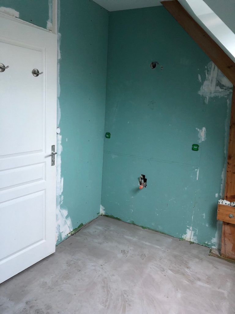Installation de vasque dans une salle de bain